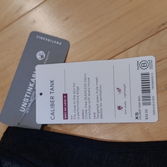NWT Athleta Caliber Tank - Picture 5 of 10